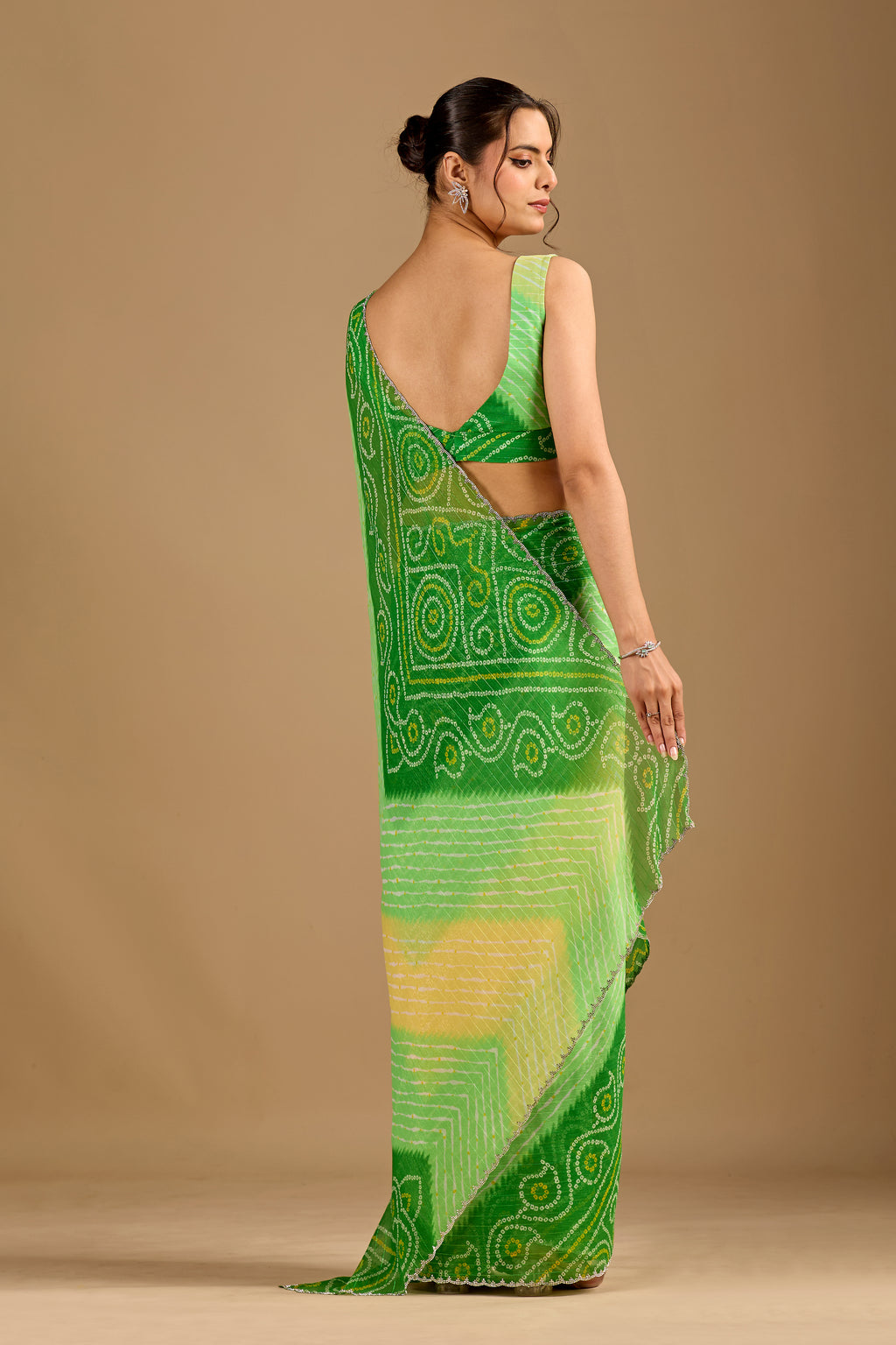 Parrot Green Chiffon Saree With Bandhani Print