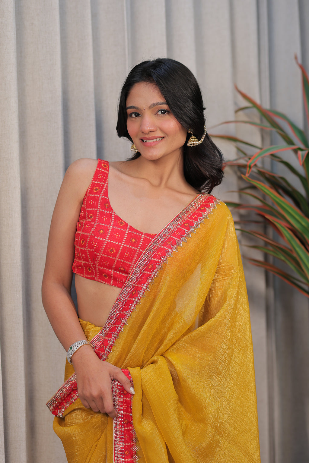 Mustard Yellow Linen Silk Saree with Red bandhani Blouse – Lightweight Festive & Party Wear Saree for Women