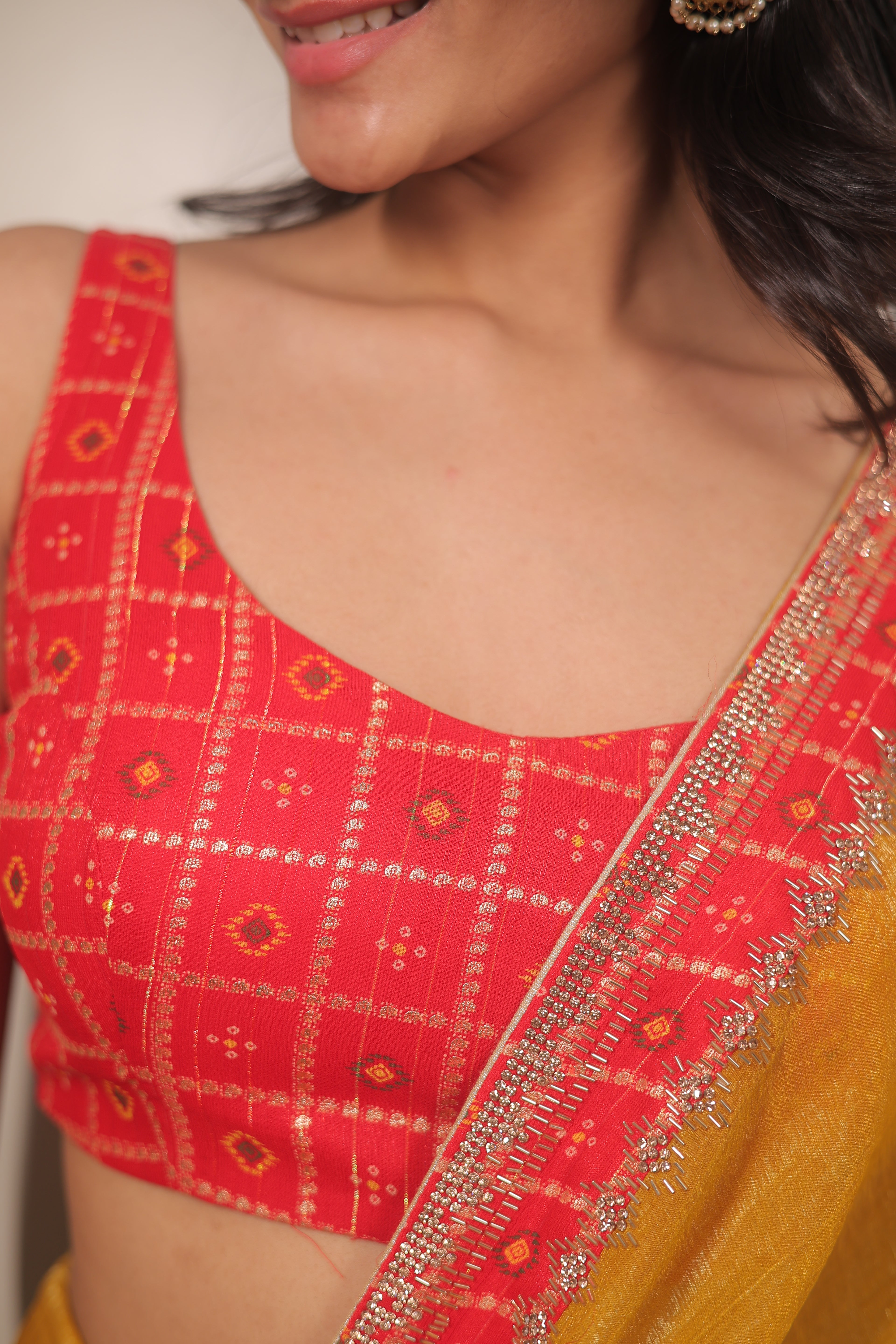 Mustard Yellow Linen Silk Saree with Red bandhani Blouse – Lightweight Festive & Party Wear Saree for Women