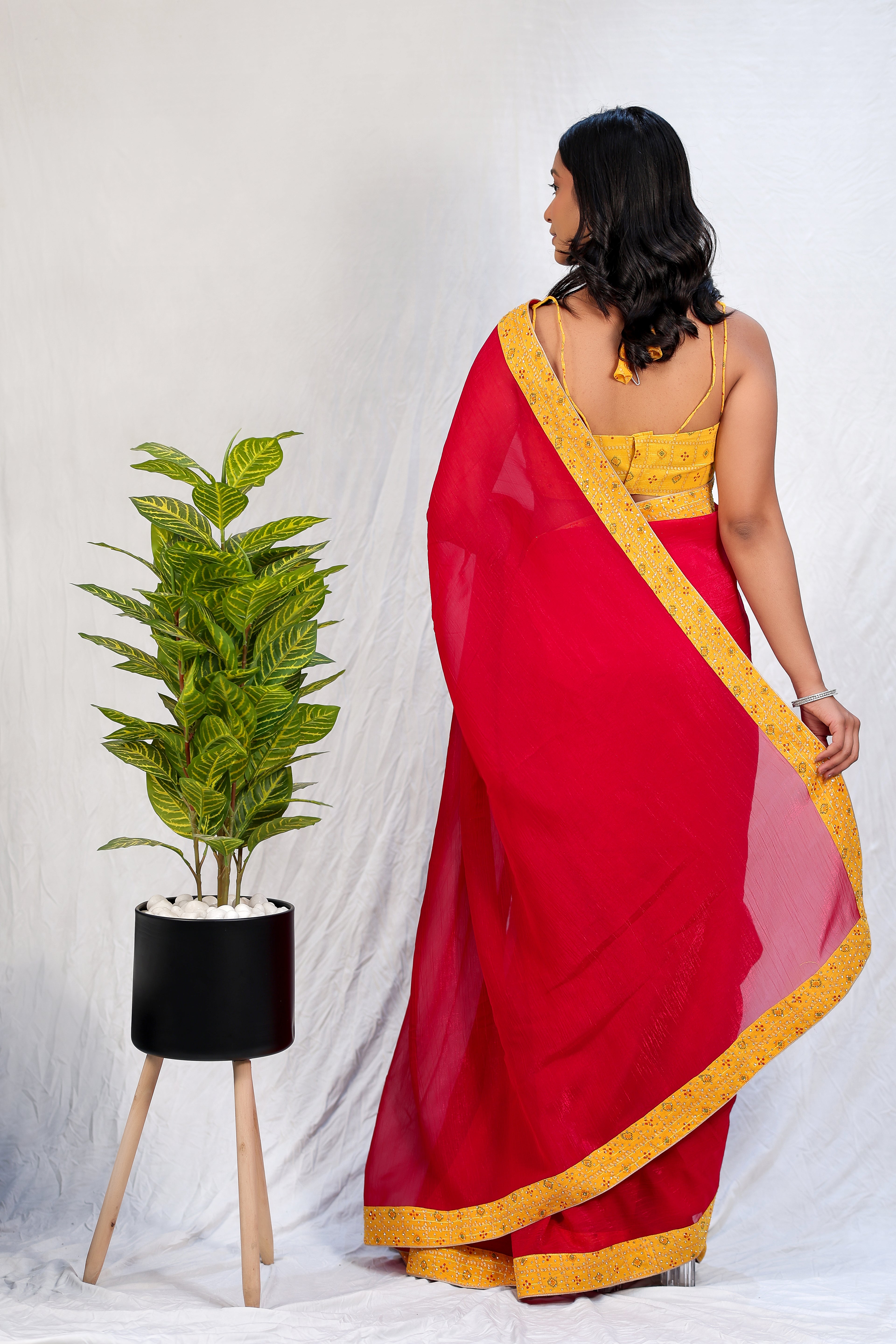 Pink Linen Silk Saree with Yellow Bandhani Border & Blouse – Elegant Festive & Party Wear Saree for Women