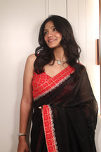 Black Linen Silk Saree with Red Bandhani Border & Foil Work Blouse – Elegant Festive & Party Wear Saree for Women