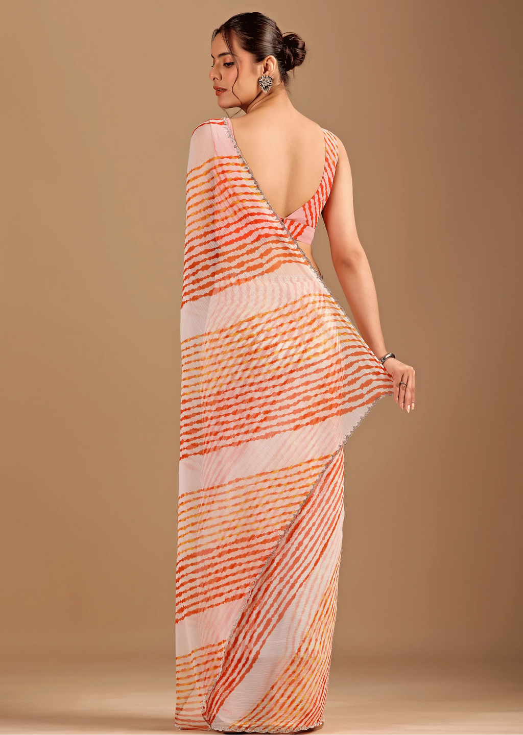 Peach Orange Chiffon Saree With Leheriya Print - Photo 2 | Buy Online Ethnic9