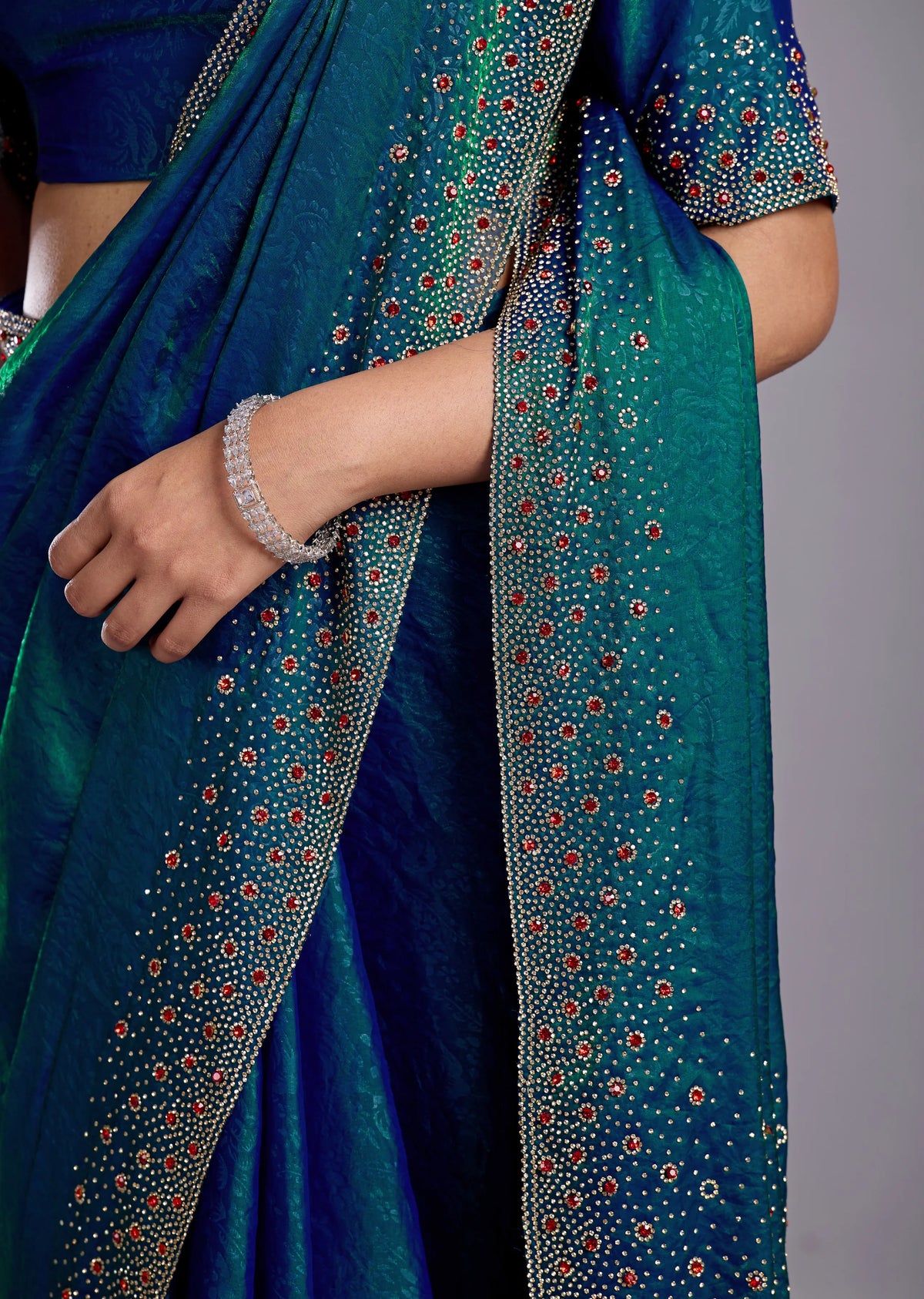 Green Tissue Silk Saree Pallu Detail - Traditional Wear Saree