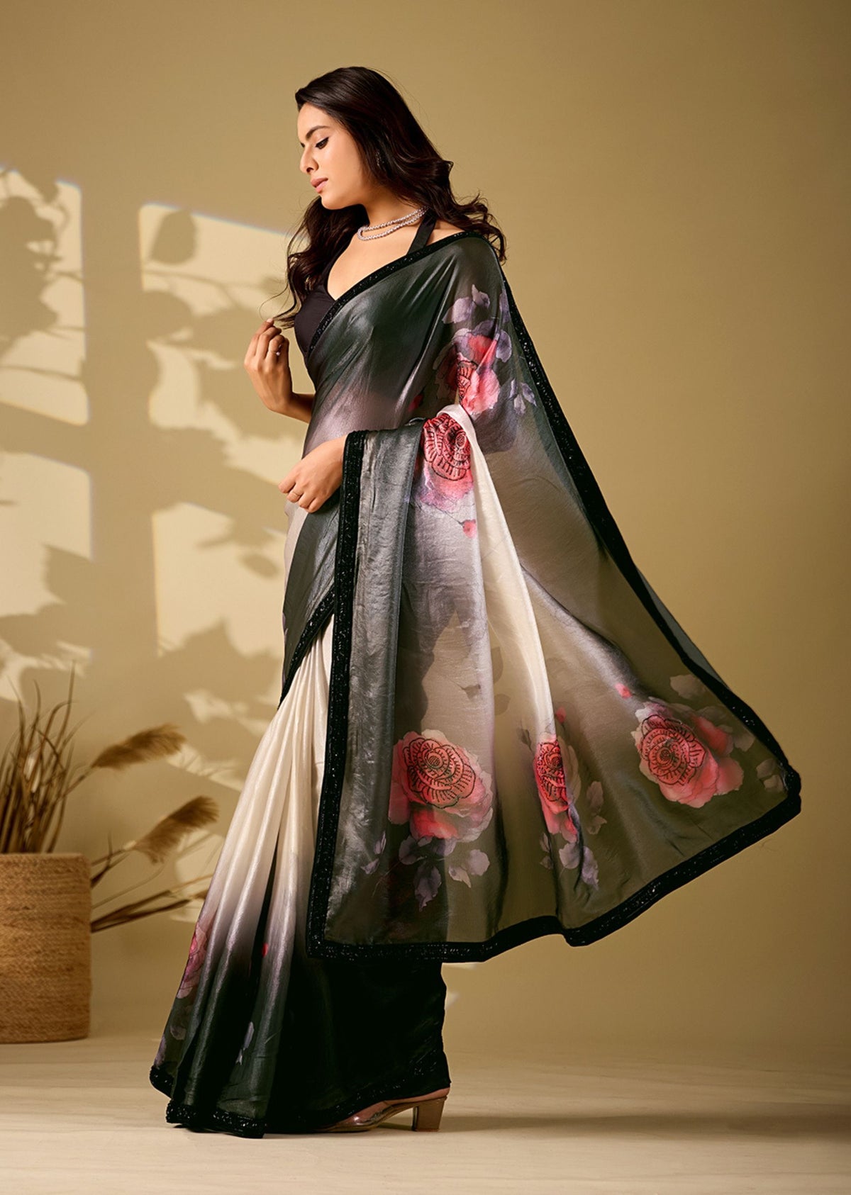 black ombre floral italian silk saree pallu floral print closeup