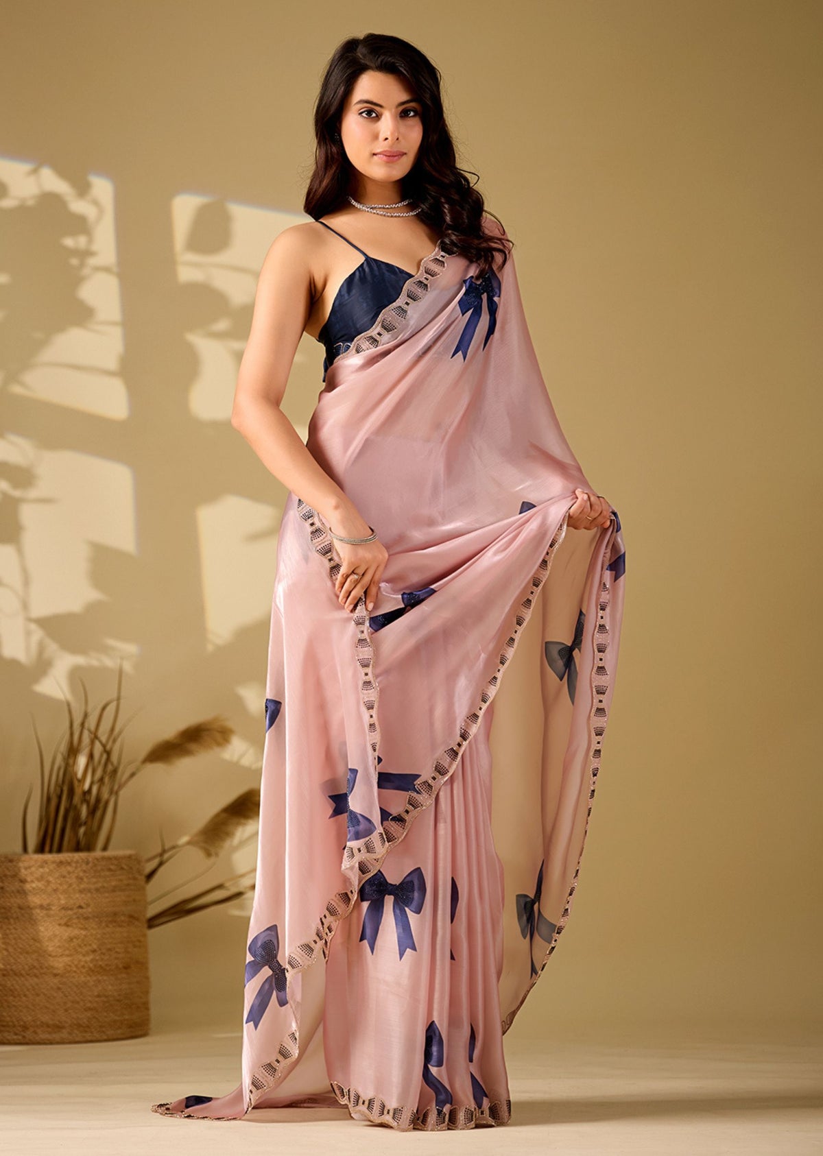 pink bow print saree full front standing pose