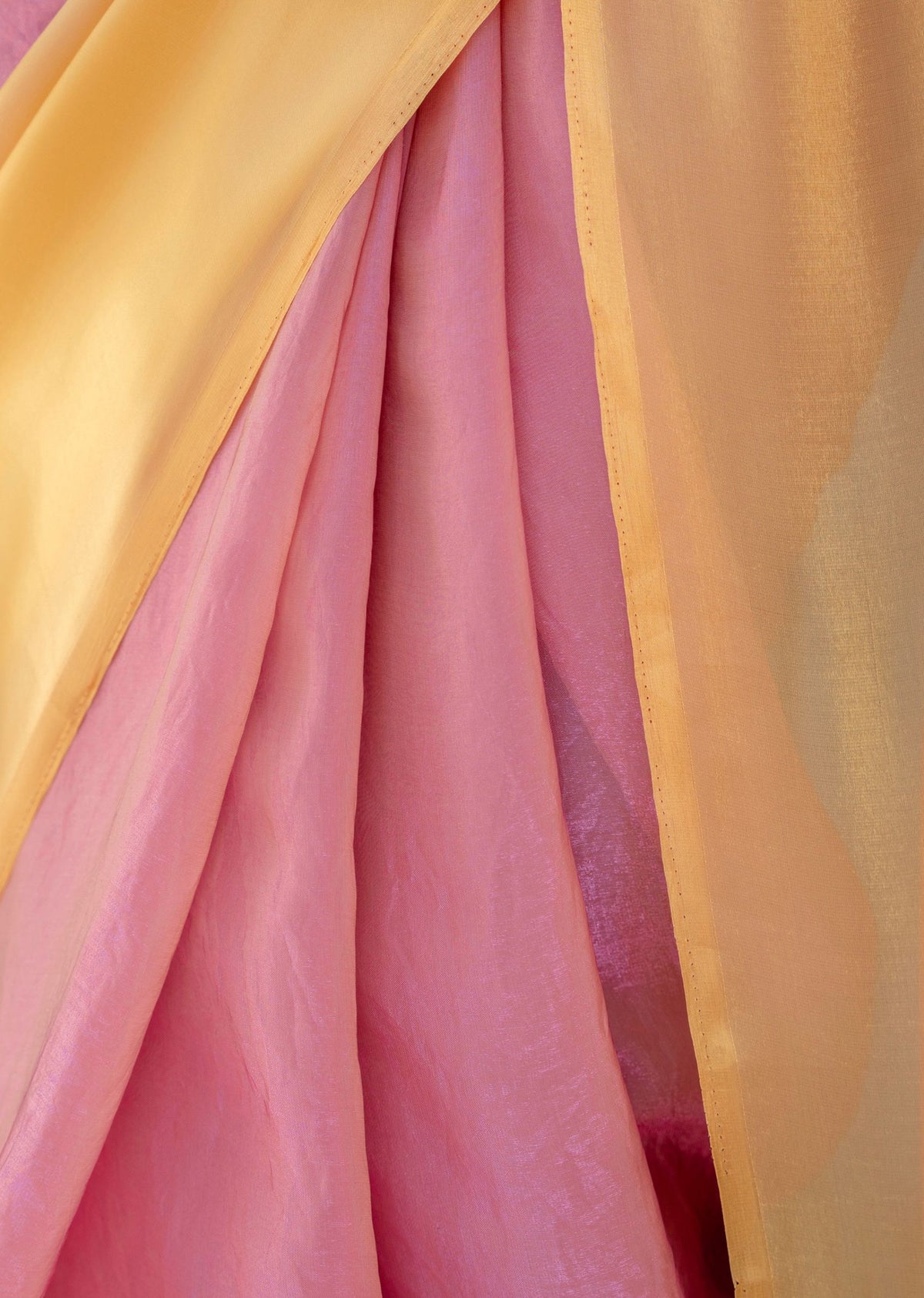 Pink Organza Saree Pallu Close Up - Yellow Border Design