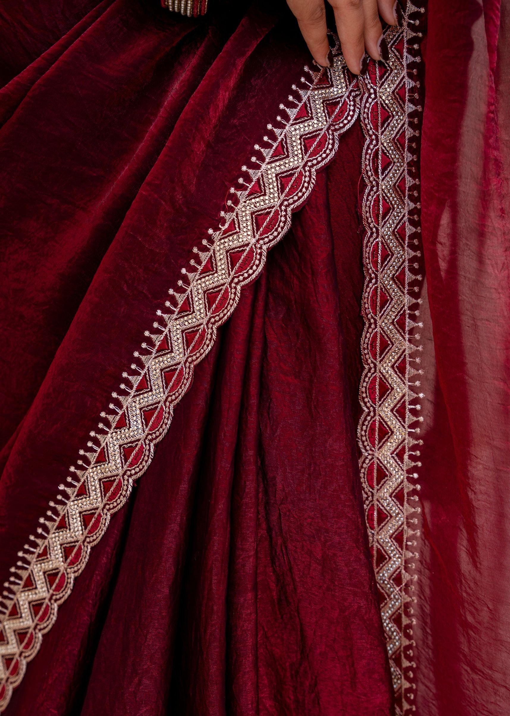 Purple Italian Silk Saree Pallu Close Up - Embellished Border Detail