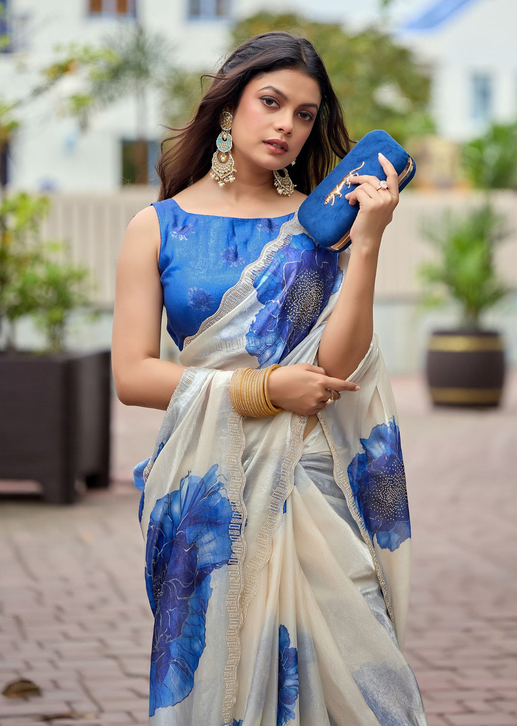 Ivory Italian Silk Saree Outdoor Look - Party Wear Saree