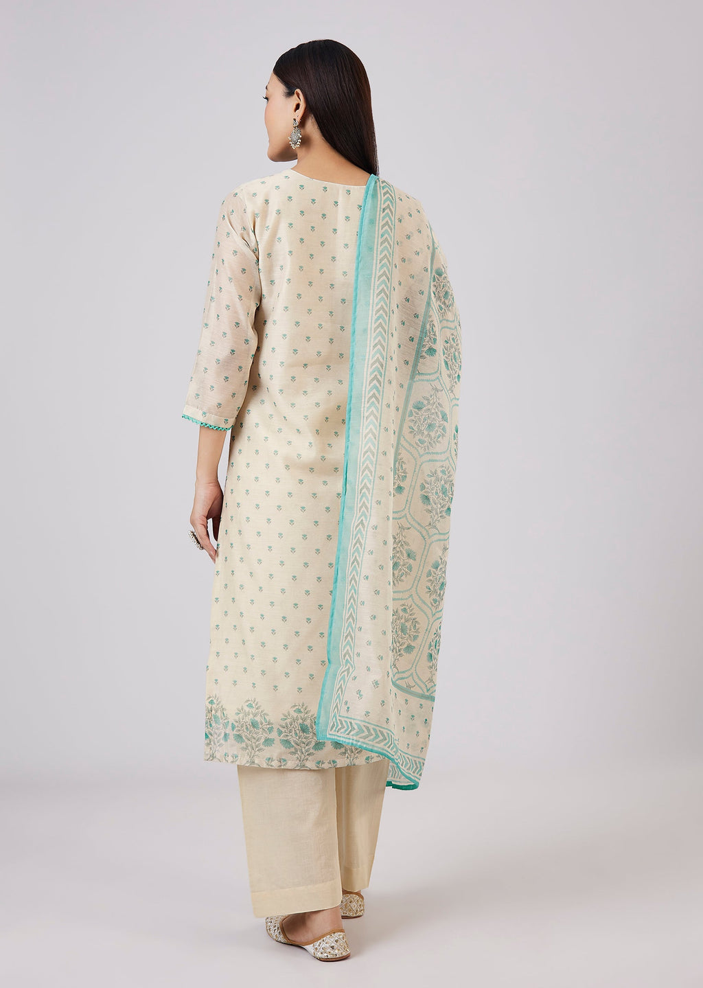Blue Chanderi Kurta Set With Zari And Sequins