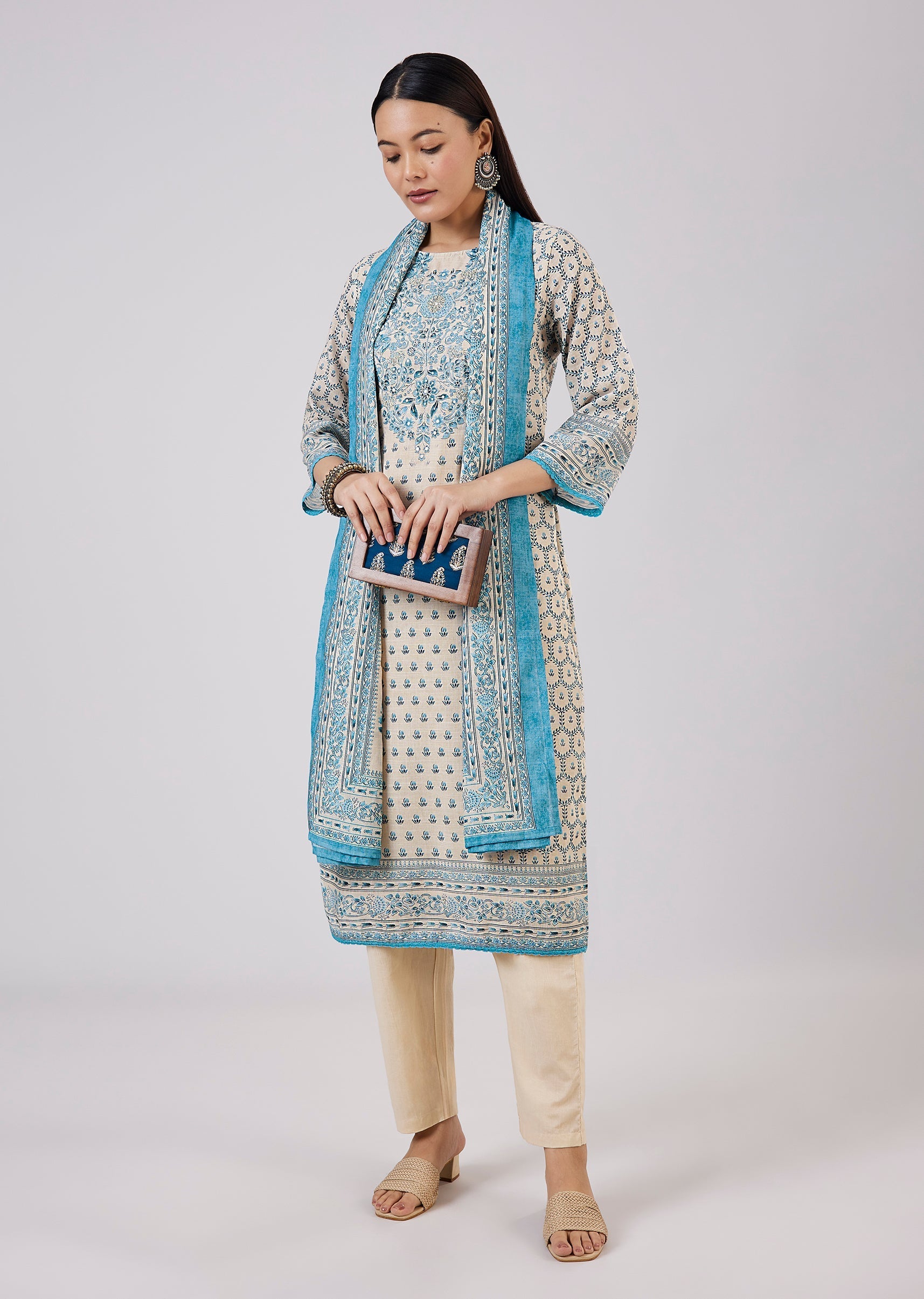 Blue Linen Kurta Set With Sequins And Thread Work