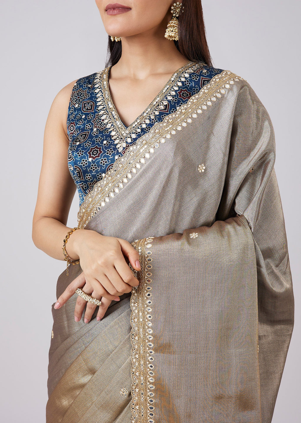 Blue Solid Saree with Border and Blouse