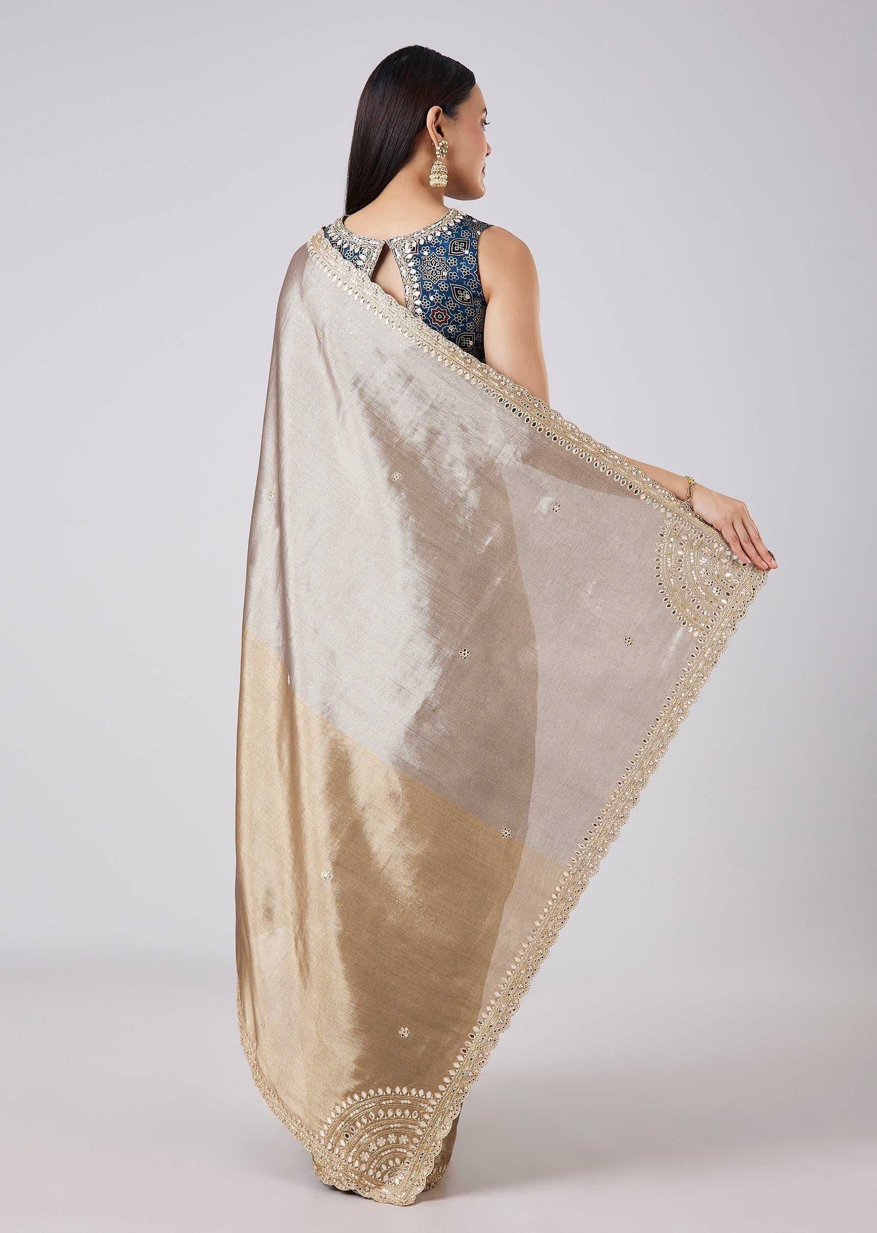 Blue Solid Saree with Border and Blouse