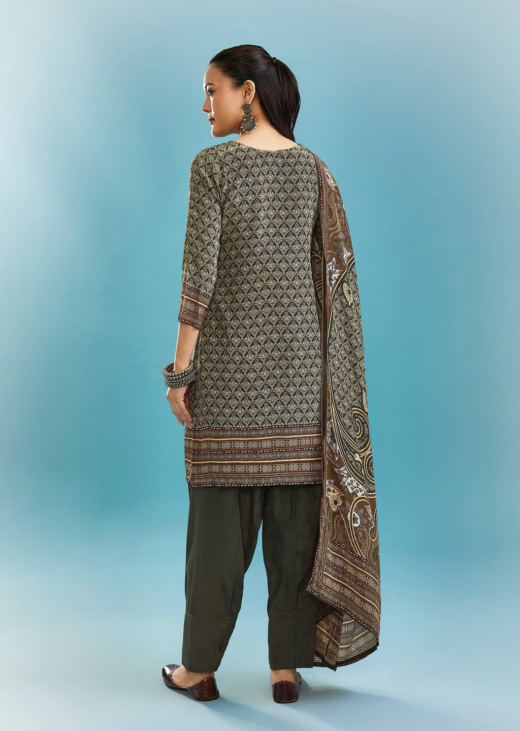 Brown Printed Kurta Set With Mirror Detailing