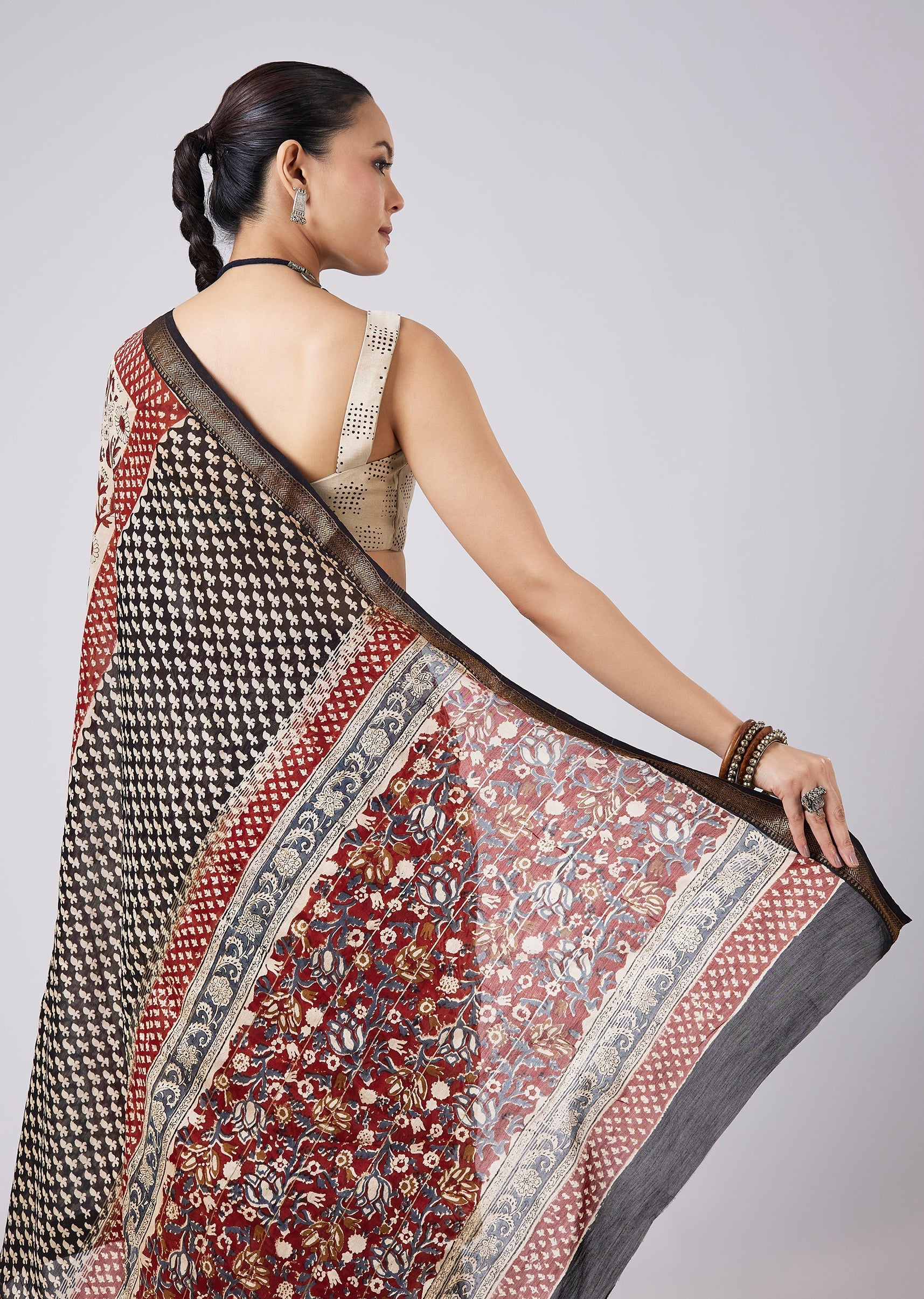 Cream Block Print Saree with Unstitched Blouse