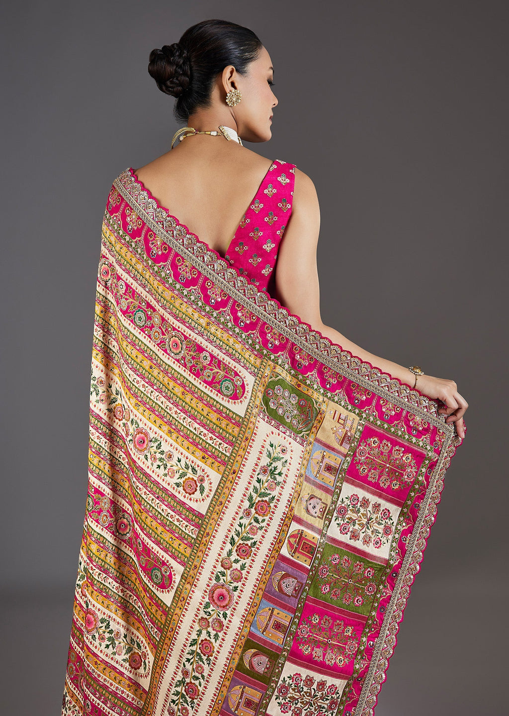 Cream Dola Silk Floral Printed Saree