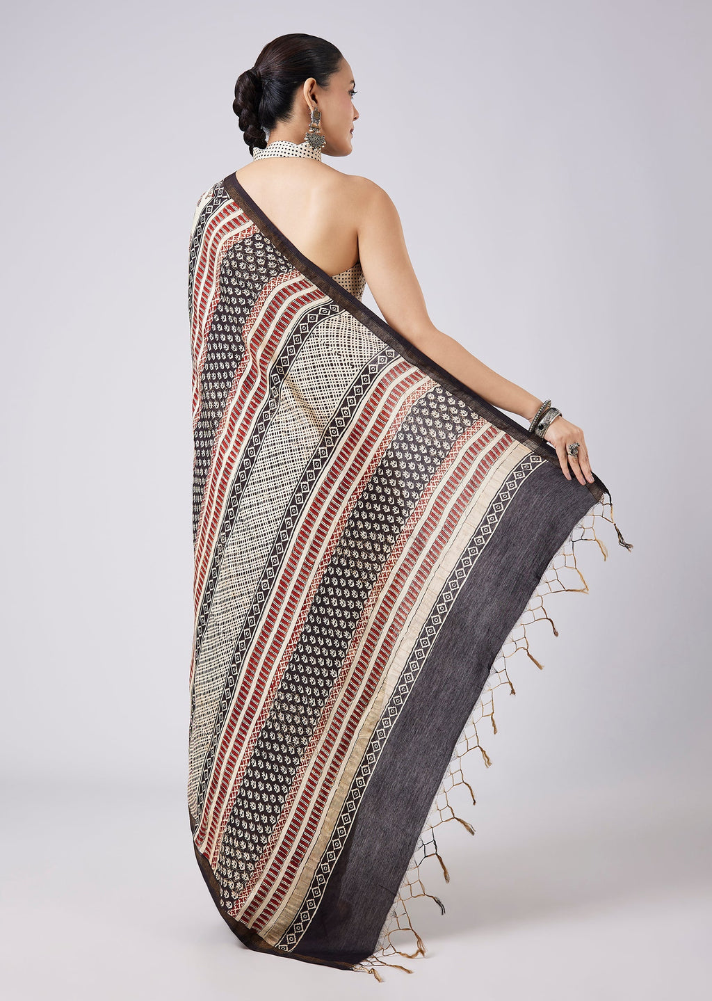 Cream Tassel Border Printed Saree with Unstitched Blouse