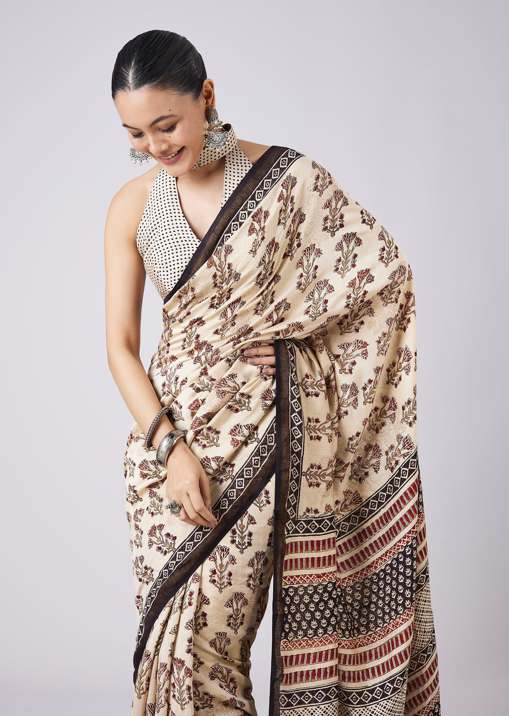 Cream Tassel Border Printed Saree with Unstitched Blouse