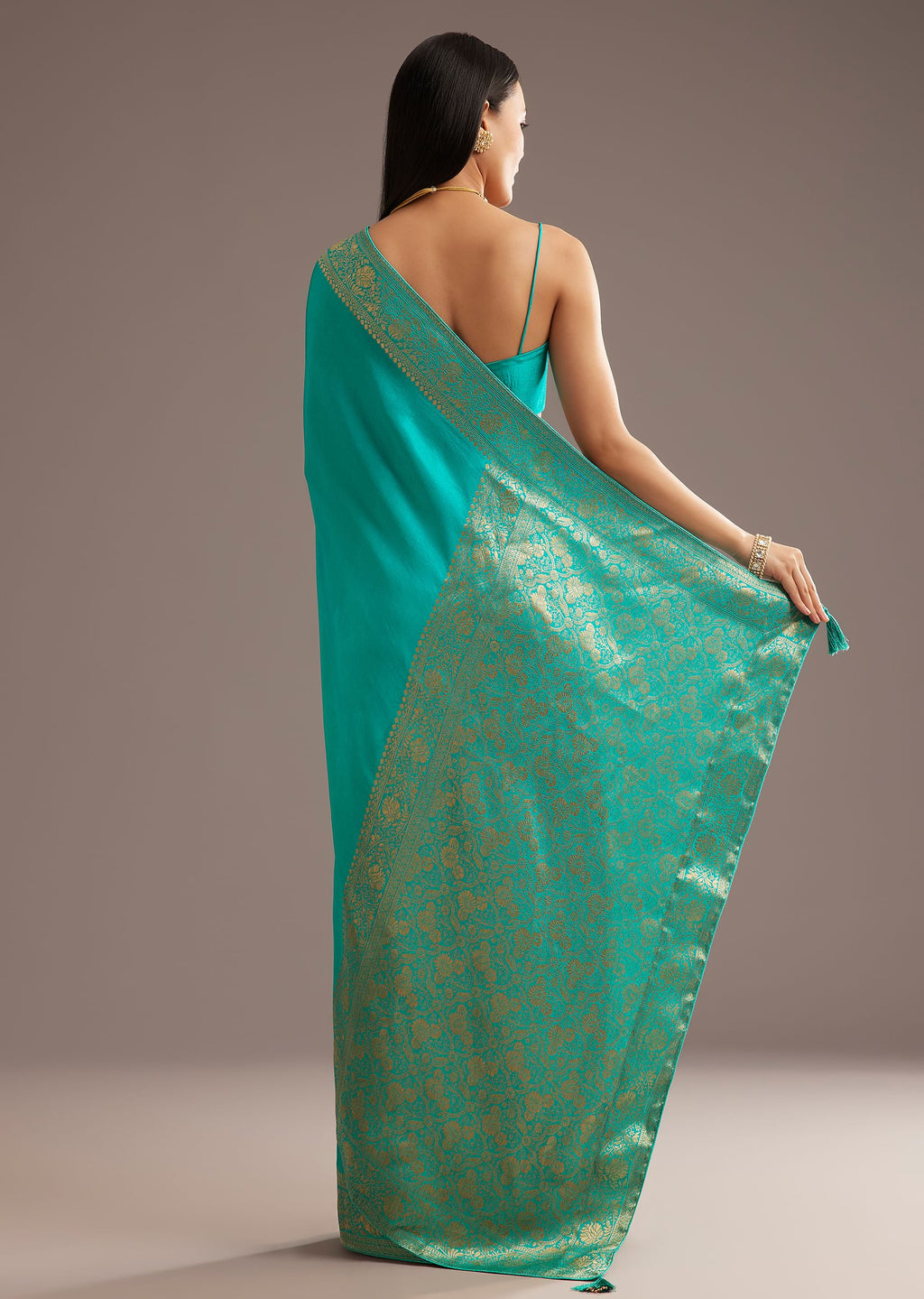 Cyan Dola Silk Saree With Zari Woven Border And Pallu