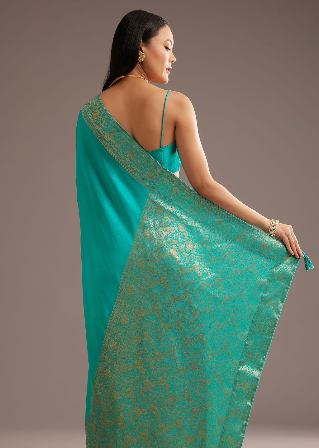 Cyan Dola Silk Saree With Zari Woven Border And Pallu