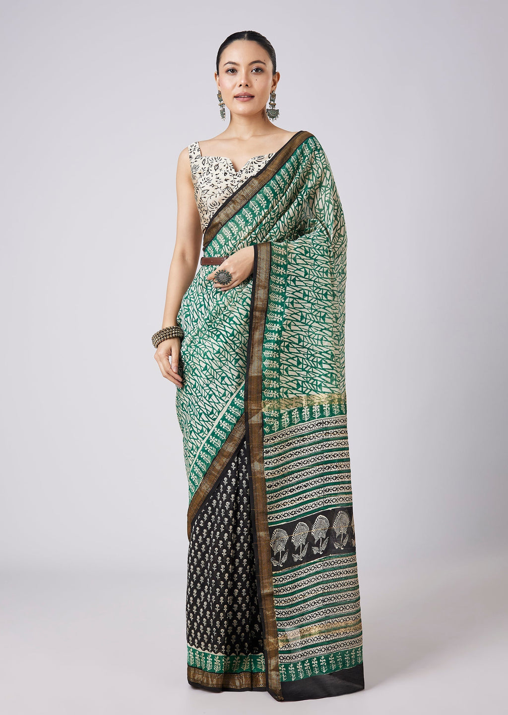 Green Motif Printed Saree with Unstitched Blouse
