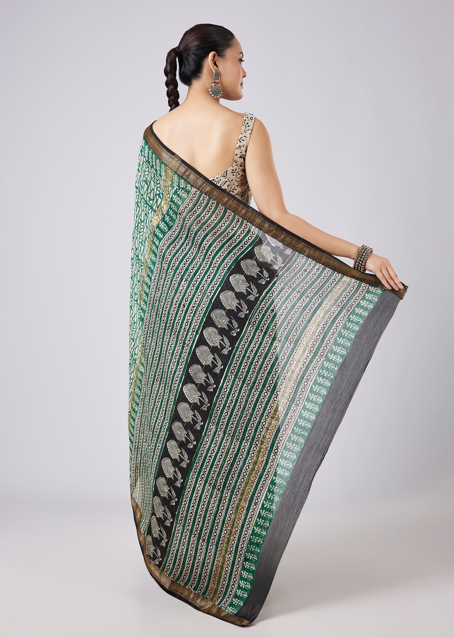 Green Motif Printed Saree with Unstitched Blouse