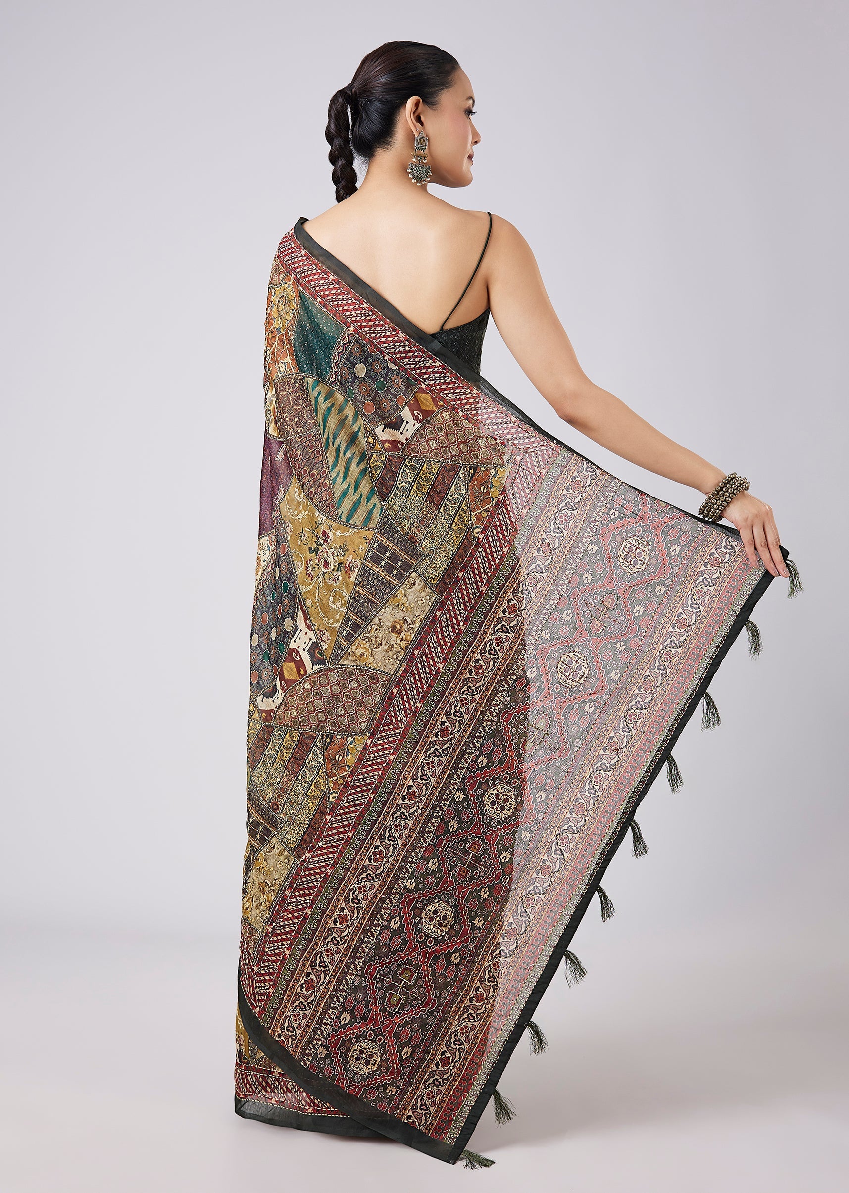 Green Tassel Block Printed Saree with Unstitched Blouse