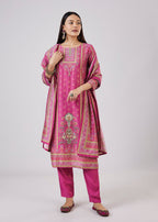 Magenta Modal Kurta Set With Embellished Work