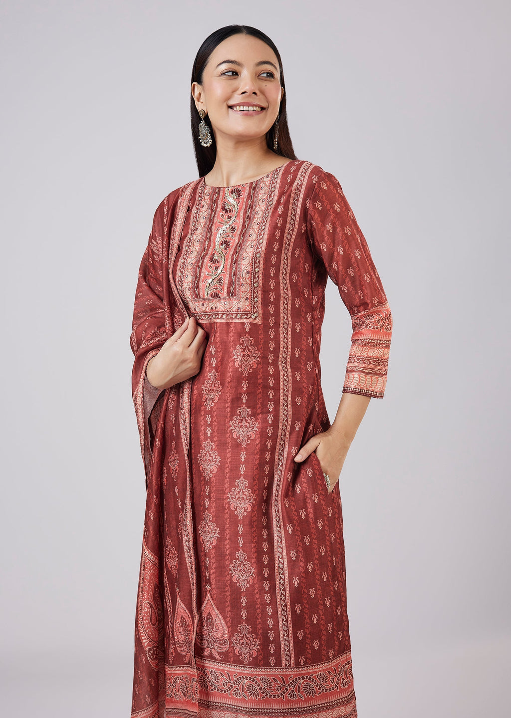 Maroon Chanderi Kurta Set With Sequins Detailing