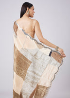 Multicolor Abstract Print Saree with Blouse