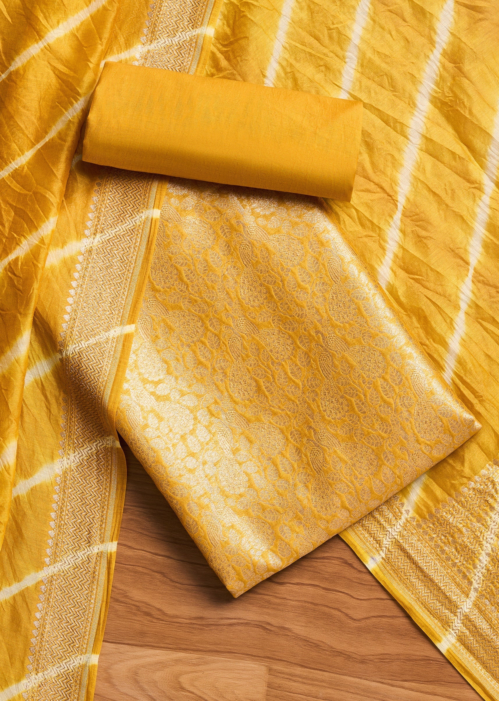 Kanak Noor Yellow Brocade Suit Set