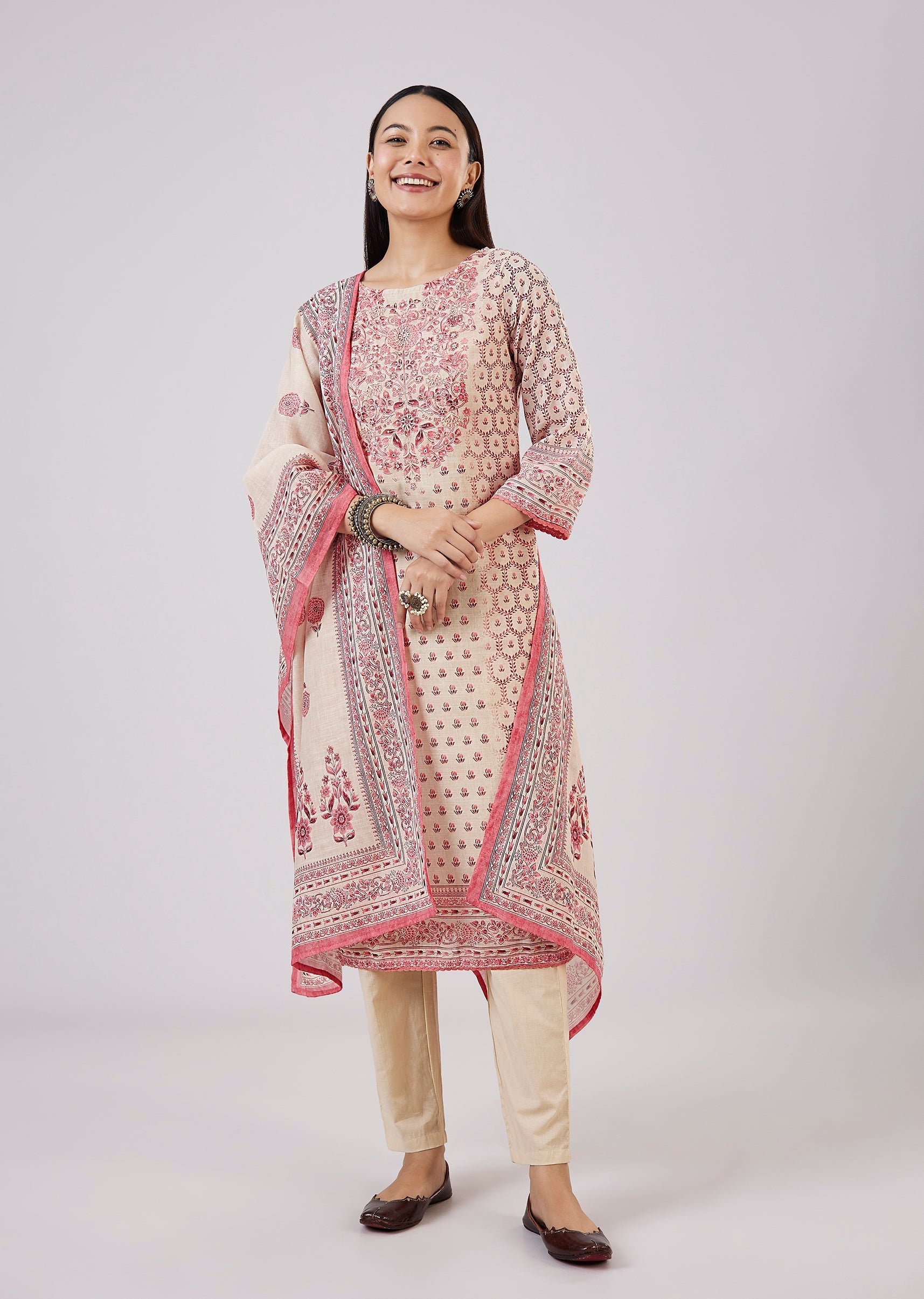 Pink Linen Kurta Set With Sequins Detailing